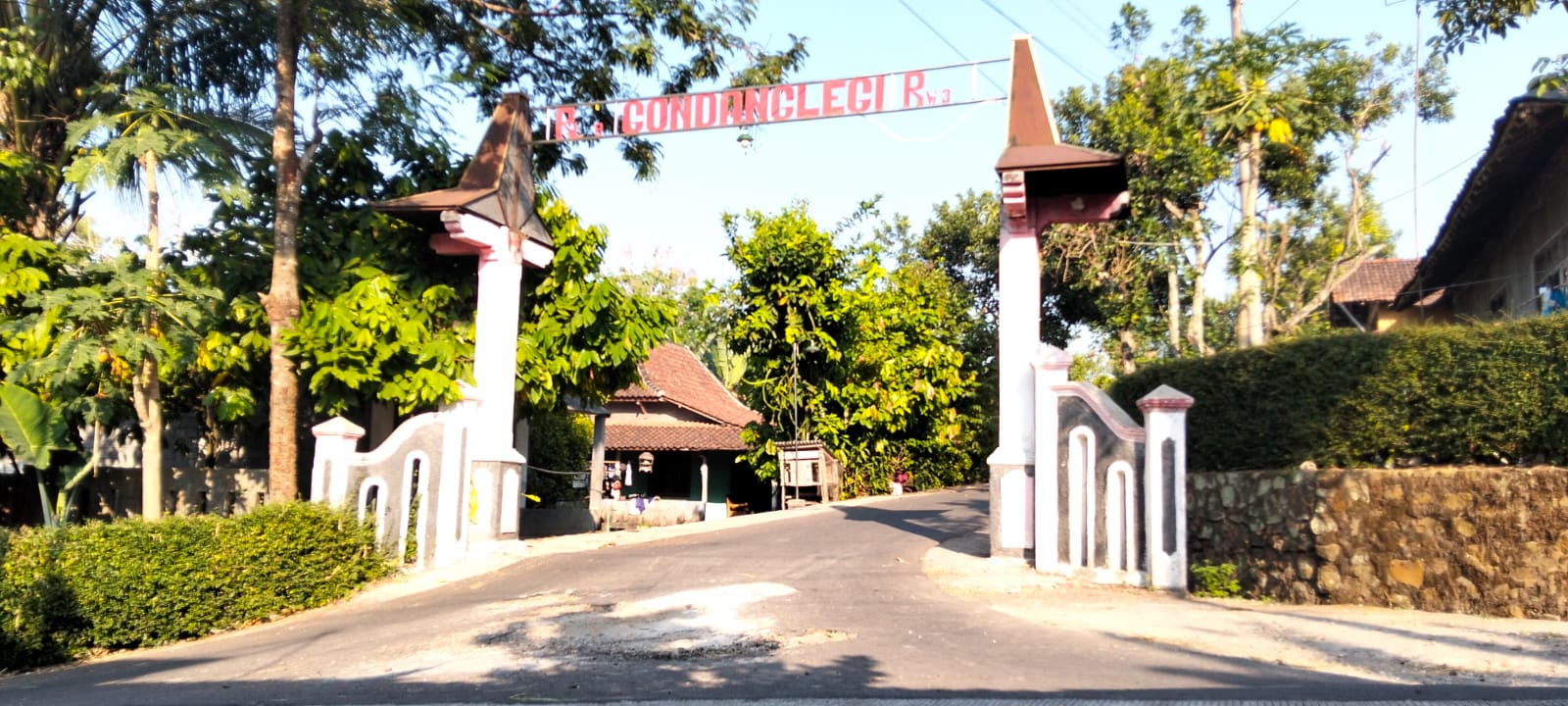 Balai Desa Gondanglegi